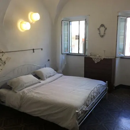 Ca Bartolomeo Guest house Finale Ligure